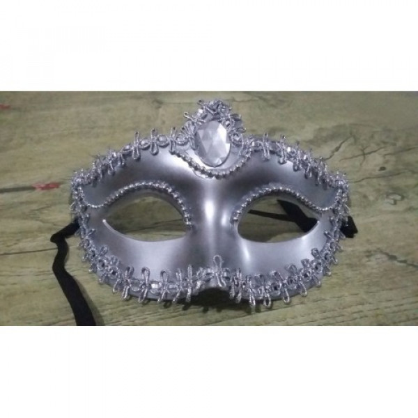 Карнавальная маска Жарптица серебряная из пластика с атласной лентой