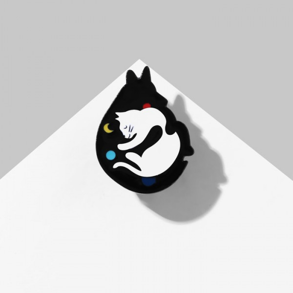 Значок "Кошка с собакой, дружочки" цветной